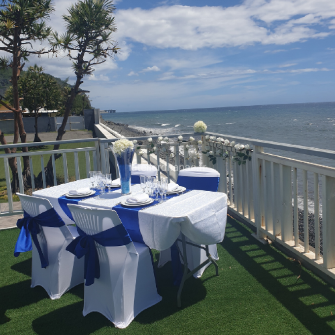 Chemin de table en Satin Bleu roi