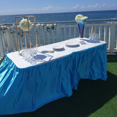 VENTE DESTOCKAGE - Jupe de table en Satin Bleu turquoise