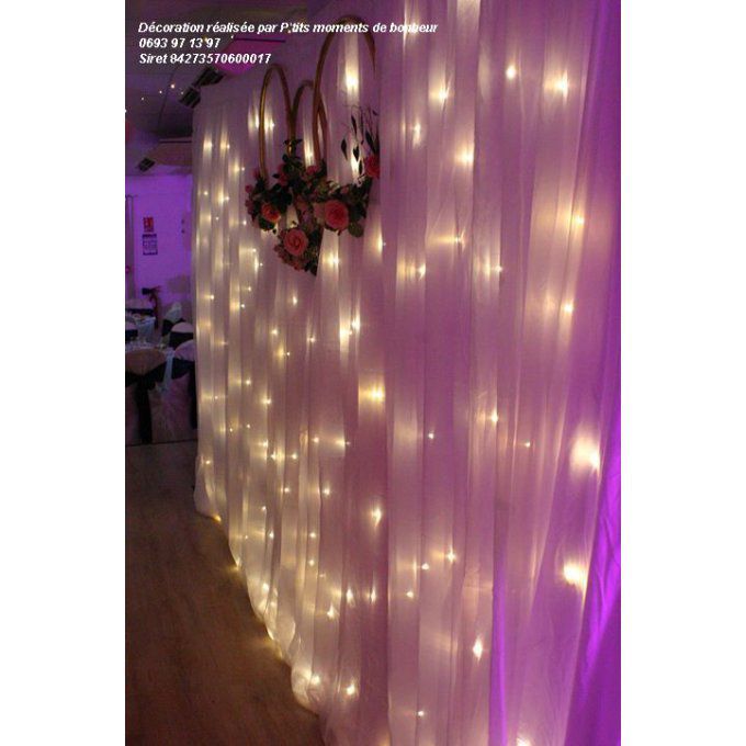 Structure + Rideau lumineux LED blanc chaud 4Mm40m de largeur 